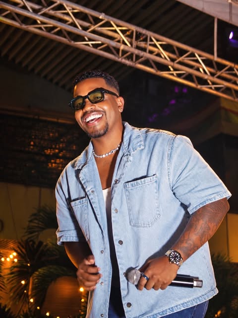 Maylo Martínez, Cantante de Salsa